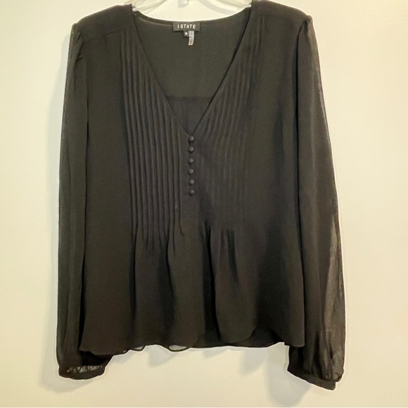 1.State LONG SLEEVE V-NECK PLEATED BUTTON FRONT TOP IN RICH BLACK XL - Picture 2 of 7